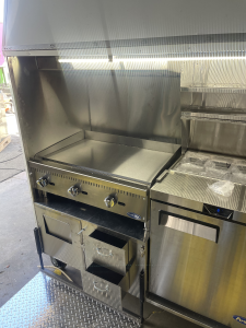 Grill-Drawers-View-Sidewalk-Grill-Cart